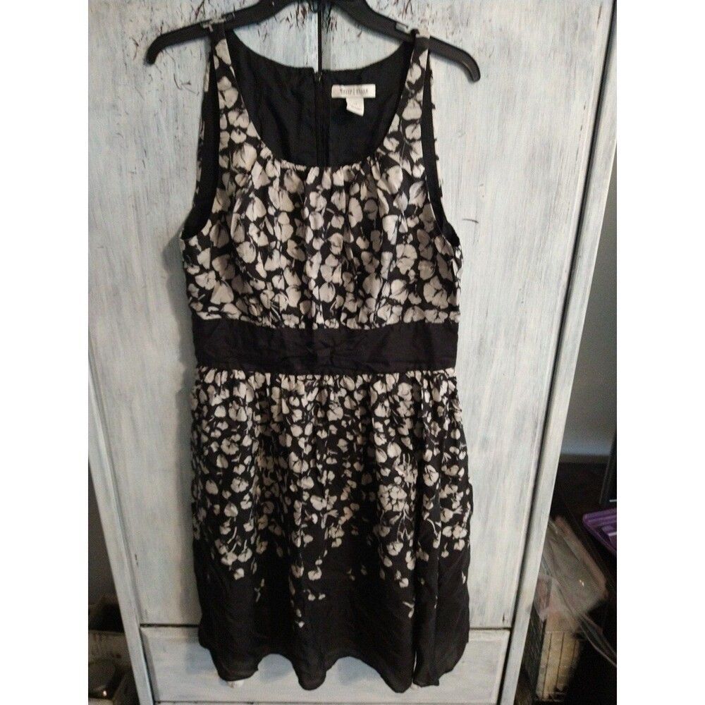 White House Black market 100% silk Knee dress Sz 14 Boho Feminine Cottage core